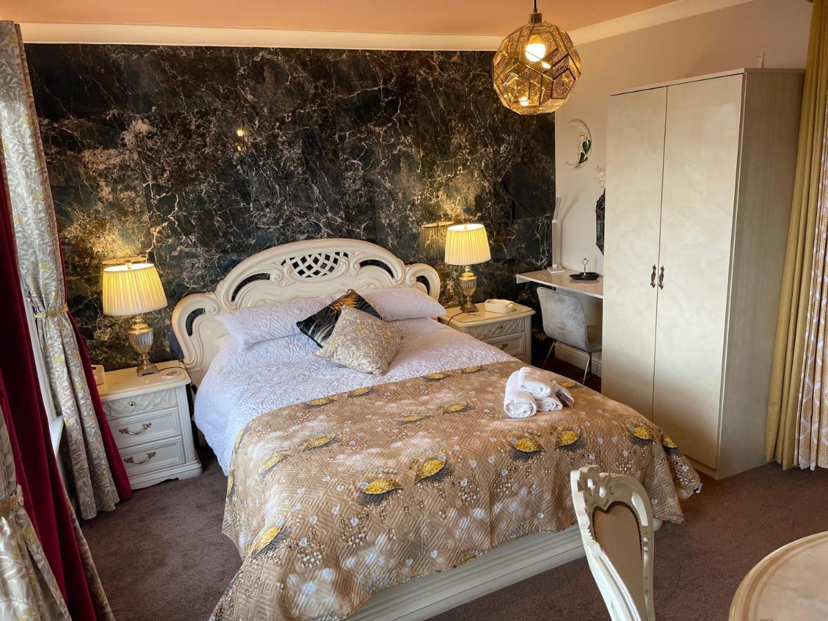 "The Italian" Seafront Apartment Eastbourne Eksteriør bilde