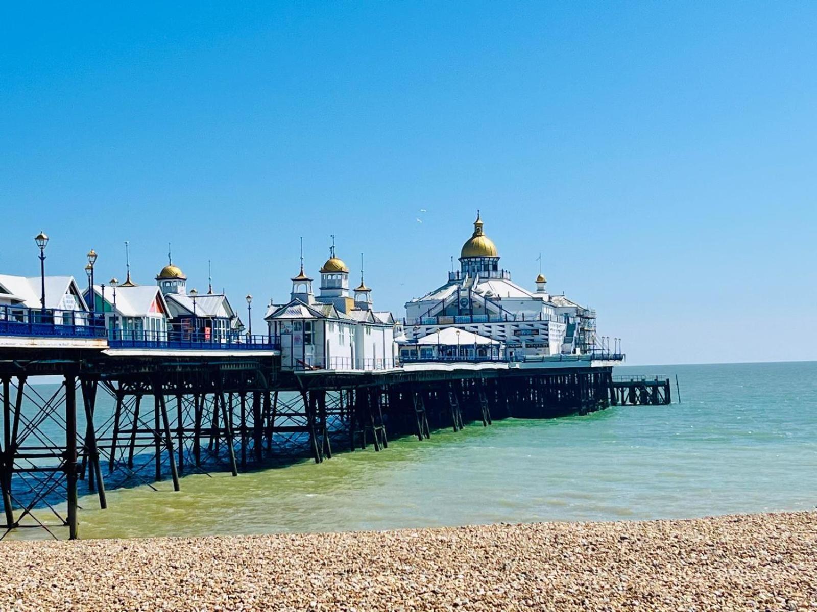 "The Italian" Seafront Apartment Eastbourne Eksteriør bilde